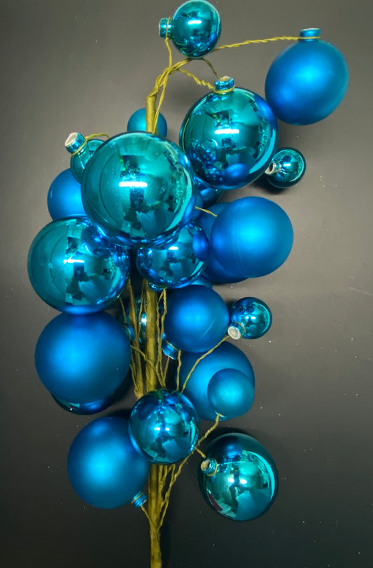 30" Turquoise Mat Shn Ball Orn Spry 1-2"